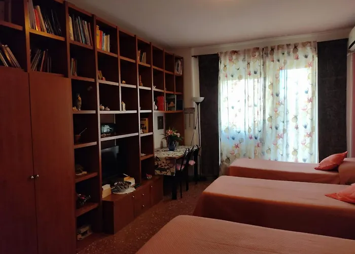 Cosmopolitan 4*