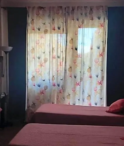 Cosmopolitan 4*