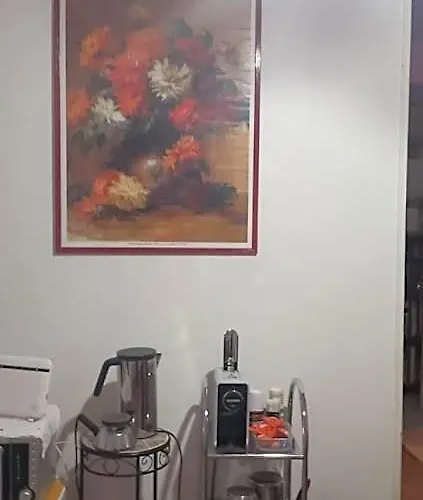 Cosmopolitan Roma